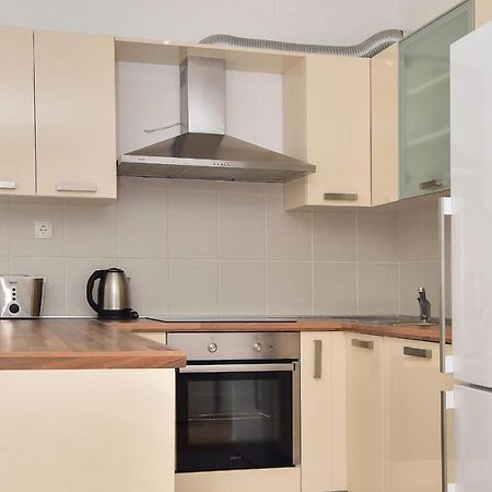 Sunshine Apartment Макарска Екстериор снимка