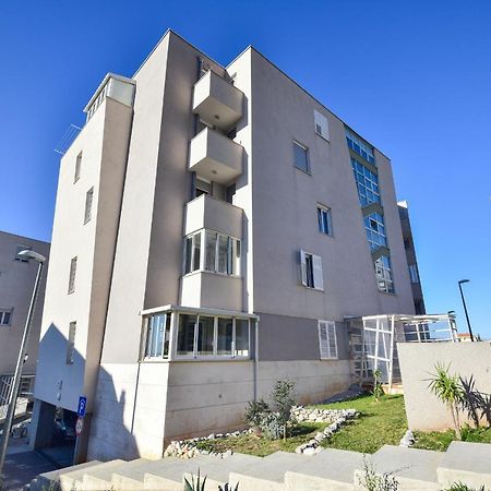 Sunshine Apartment Макарска Екстериор снимка
