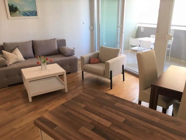 Sunshine Apartment Макарска Екстериор снимка