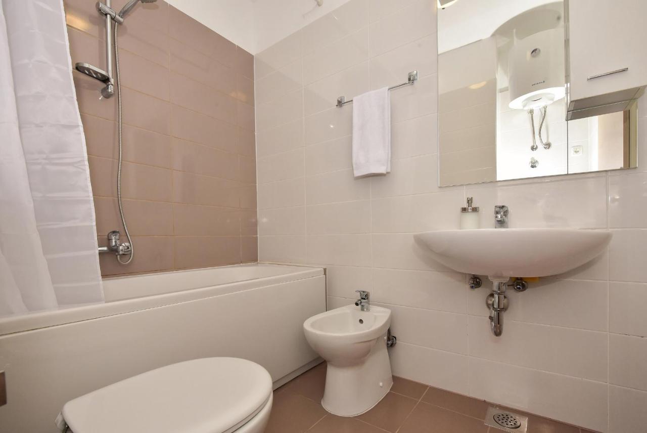 Sunshine Apartment Макарска Екстериор снимка
